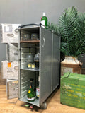 Uçak Servis Arabasından Bar/dolap