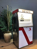 Old Petrol Ofisi Fuel Pump