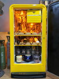 Antika Frigidaire Buzdolabından Dönüştürülmüş Bar Dolabı
